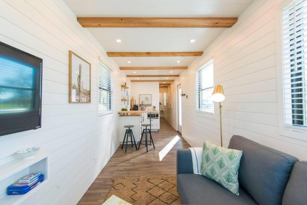 Container Home With Rooftop Views And Pickleball-Pecan Grove Bellmead Eksteriør bilde