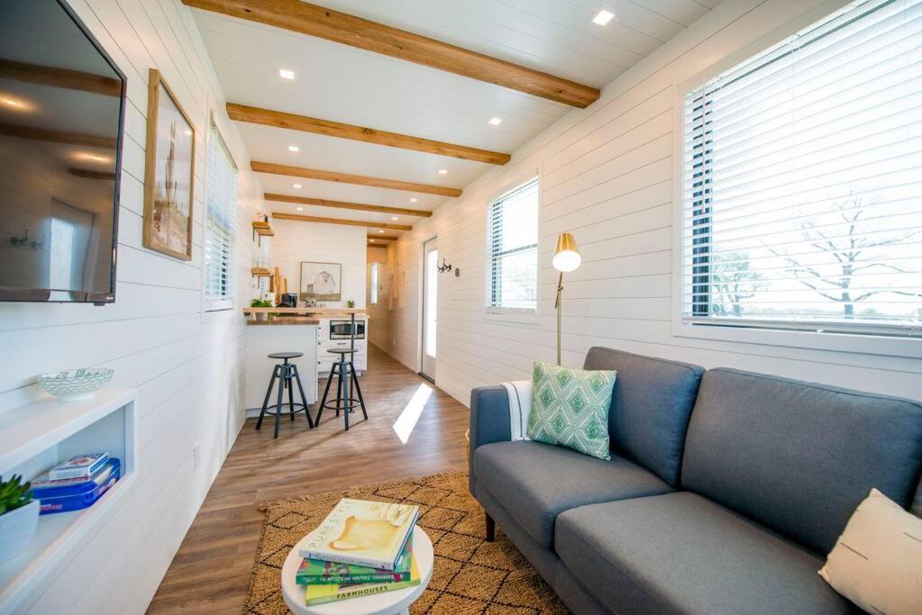 Container Home With Rooftop Views And Pickleball-Pecan Grove Bellmead Eksteriør bilde